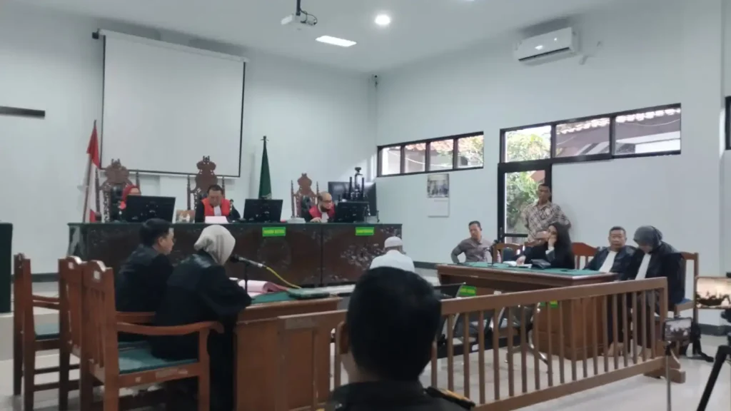 SUBANG - Terlihat Santai, JPU Tuntut Yosep Penjara Seumur Hidup